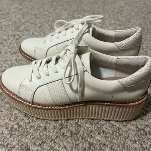 Dolce Vita Tiger Platform Sneakers 7.5 EUC